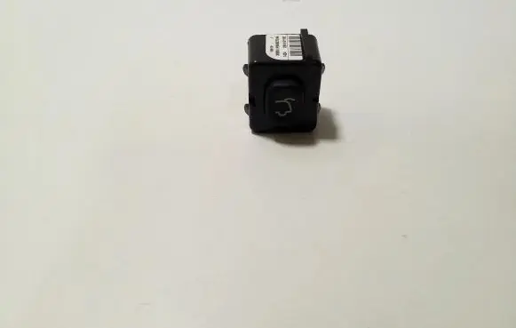 Jeep Cherokee Tailgate opening switch P04602751AA