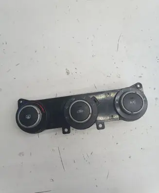 KIA Ceed Climate control unit 972501H221