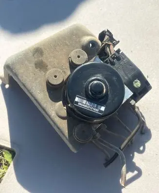 Volvo S60 ABS Pump 8619968 10092504023