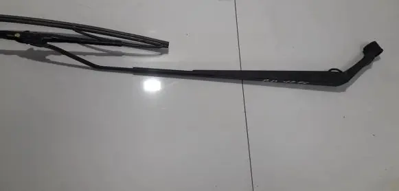 Toyota Yaris Verso Front wiper blade arm 