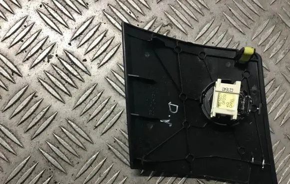 Toyota Corolla Verso AR10 Panel speaker 