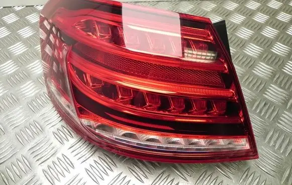 Mercedes-Benz E W212 Rear/tail lights A2129060703