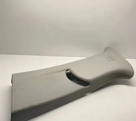 Chevrolet Traverse II (B) pillar trim (top) 84229118