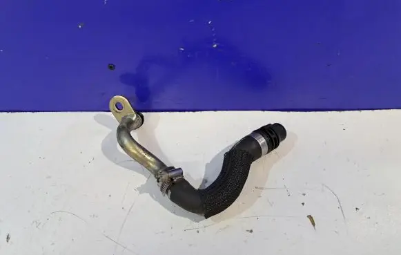 Volvo V70 Engine coolant pipe/hose 31368119 31338200