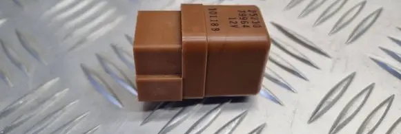Nissan Almera N16 Other relay 2523079964 10118B