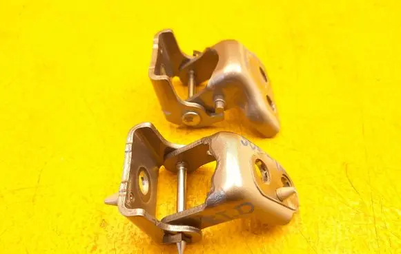 Peugeot 3008 III Rear door upper hinge