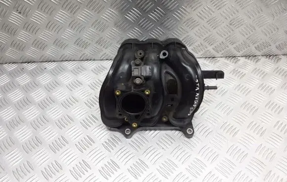 Toyota Aygo AB10 Intake manifold