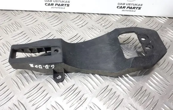 Rear door exterior handle/bracket