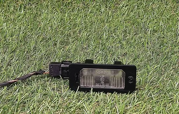 BMW 5 E60 E61 Number plate light 8372001 63268372001