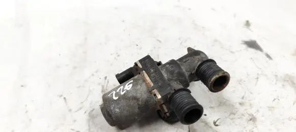 BMW 3 E46 Coolant heater control valve 64118369805 1147412144