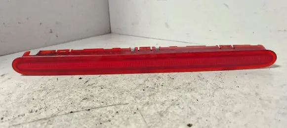 Volkswagen Touran I Third/center stoplight 1t0945097a
