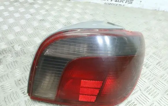 Toyota Yaris Rear/tail lights