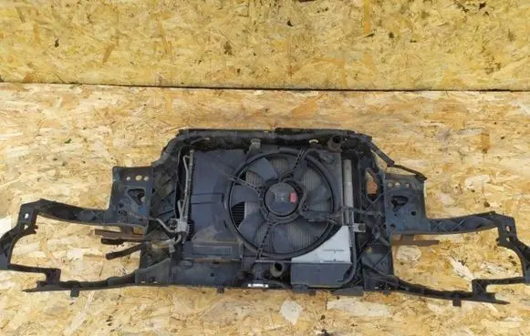 Hyundai Getz Radiator support slam panel