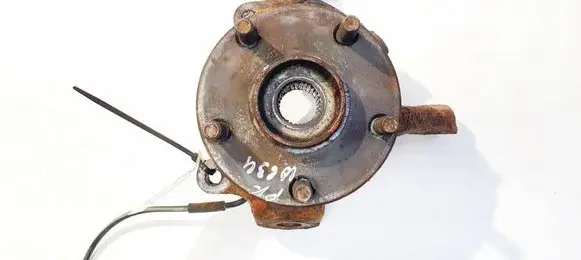 Toyota Avensis T250 Front wheel hub