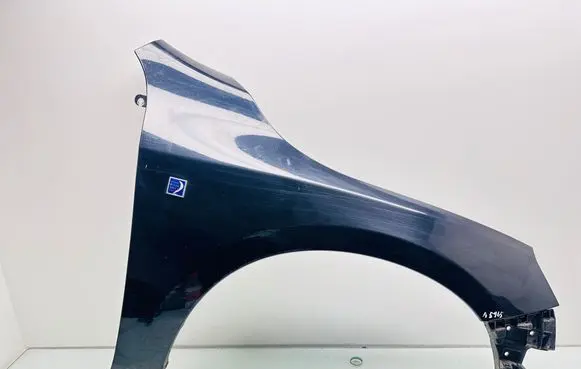 Volvo V60 Fender A5164