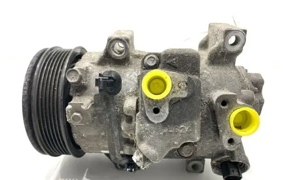 Toyota Avensis T270 Air conditioning (A/C) compressor (pump) 447260-1496