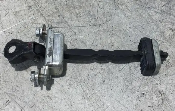 Honda Civic IX Front door check strap stopper