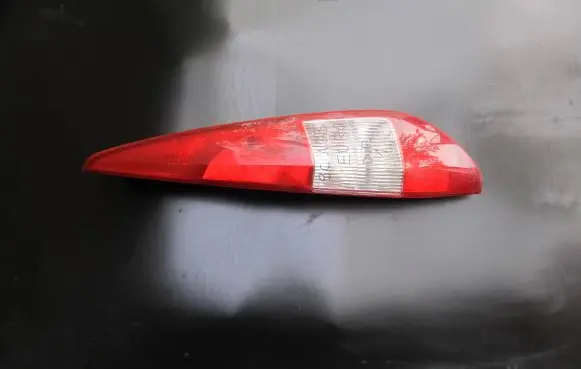 Ford Mondeo Mk III Rear/tail lights 1S7113404C