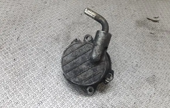 Mercedes-Benz Vito Viano W638 Vacuum pump A61123065