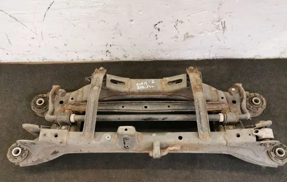 Toyota Auris E180 Rear axle beam 