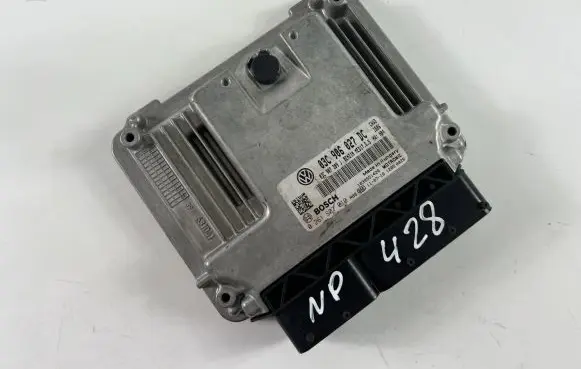 Volkswagen Tiguan Engine control unit/module ECU 03C906027DC 0261S07010