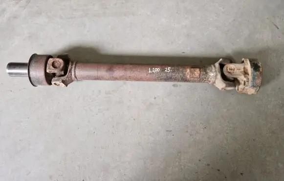 Mitsubishi L200 Front prop shaft 