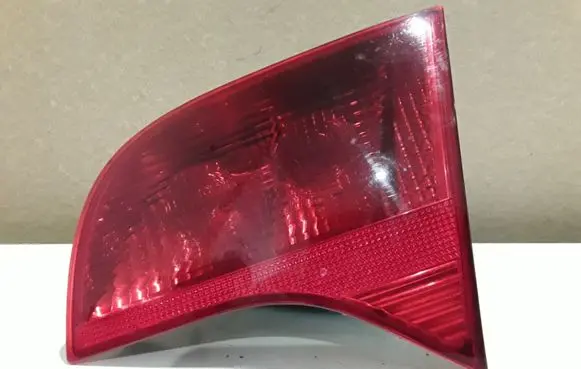 Audi A4 S4 B7 8E 8H Tailgate rear/tail lights 8E9945094