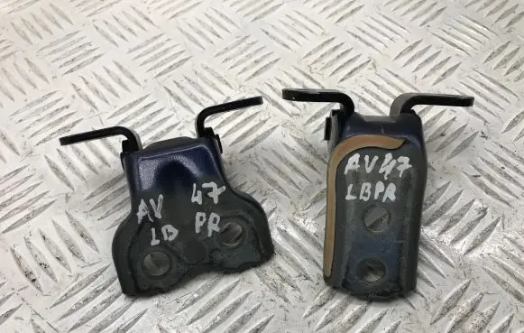 Front door hinge set