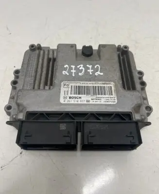 Ford Turneo Courier Engine control unit/module ET7112A650KD 0261S10837