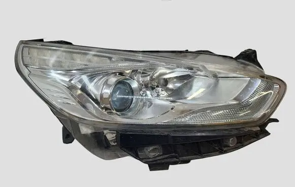 Ford Galaxy Headlight/headlamp 90076307