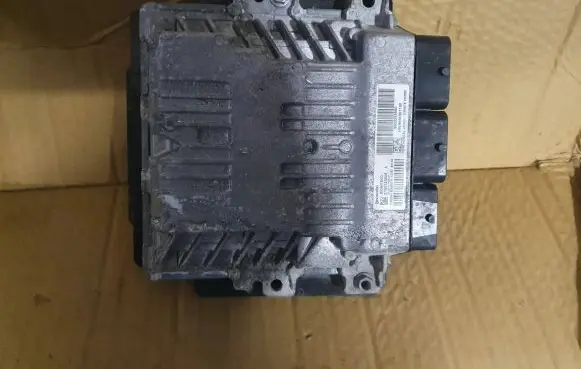 Peugeot 5008 Engine control unit/module 9666681180 9800268980 S180123008A