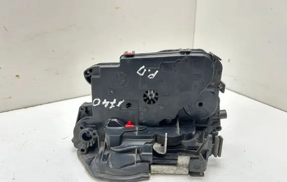 BMW 3 E90 E91 Front door lock 7059974