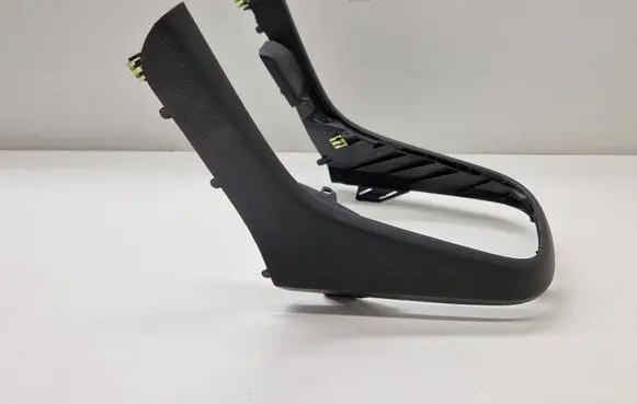 Buick Encore I Gear shifter surround trim plastic 42564377