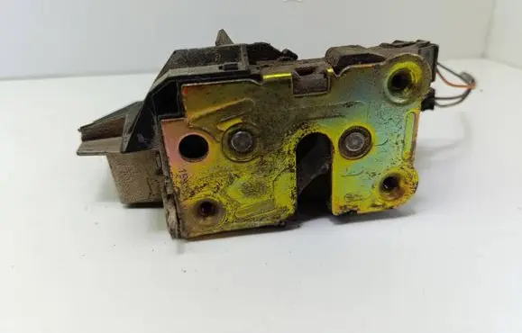 Renault Laguna I Rear door lock