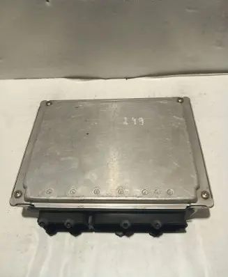 Audi A4 S4 B5 8D Engine control unit/module 8D0907557S 0261204182
