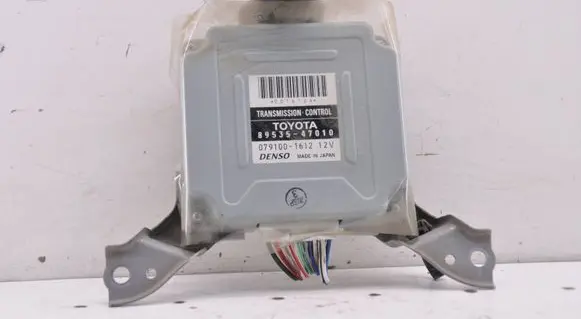 Toyota Prius (XW20) Gearbox control unit/module 8953547010