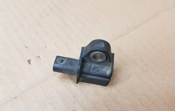 Volkswagen Golf VII Airbag deployment crash/impact sensor 5Q0959651B