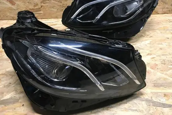 Mercedes-Benz E W213 Headlight/headlamp A2139067604