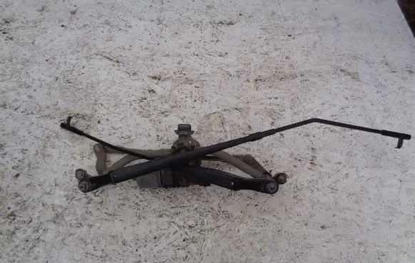 Peugeot 207 Front wiper linkage and motor 9650380780