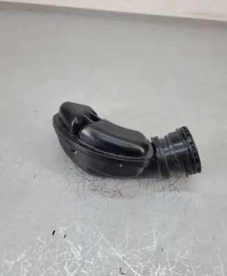 Land Rover Evoque II Intercooler hose/pipe M8d26c780
