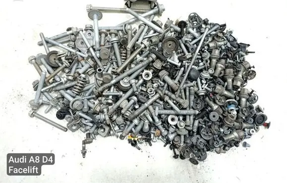 Audi A8 S8 D4 4H Nuts/bolts 