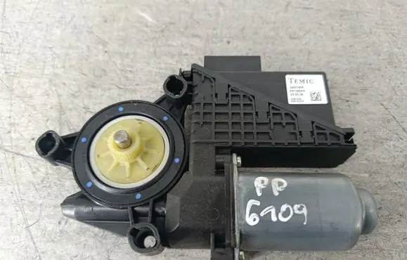 Volkswagen Polo IV 9N3 Front door window regulator motor 6Y2959801400886E