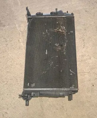 Renault Scenic III - Grand scenic III Coolant radiator 214100017R