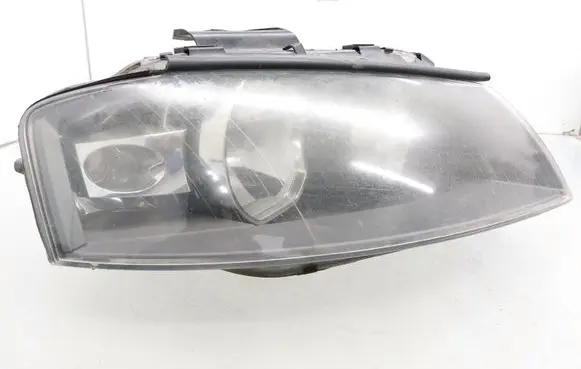 Audi A3 S3 8P Headlight/headlamp 130523586