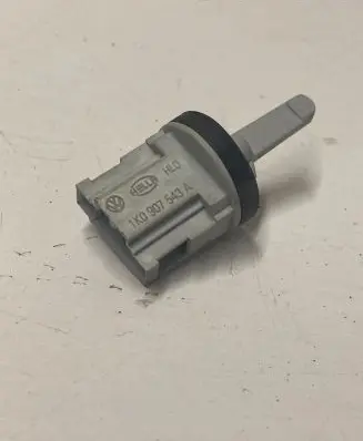 Volkswagen PASSAT B6 Interior temperature sensor 1K0907543A