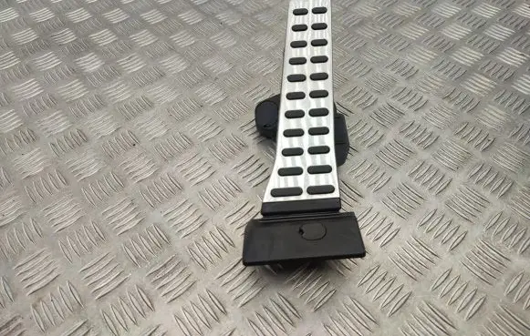KIA Sportage Accelerator throttle pedal