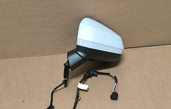 Audi Q3 F3 Front door electric wing mirror 