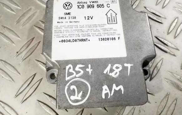Volkswagen PASSAT B5.5 Airbag control unit/module 1C0909605C 13020106F 5WK43130