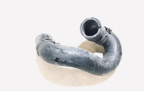 Opel Zafira A Engine coolant pipe/hose 24421116