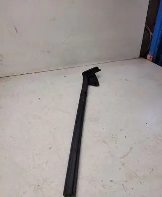 Audi A3 S3 8L Rubber seal rear door 8P7837479C